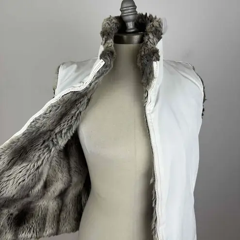 Kristen Blake White Faux Fur Zip Front Reversible Puffer Vest Size Small Brown