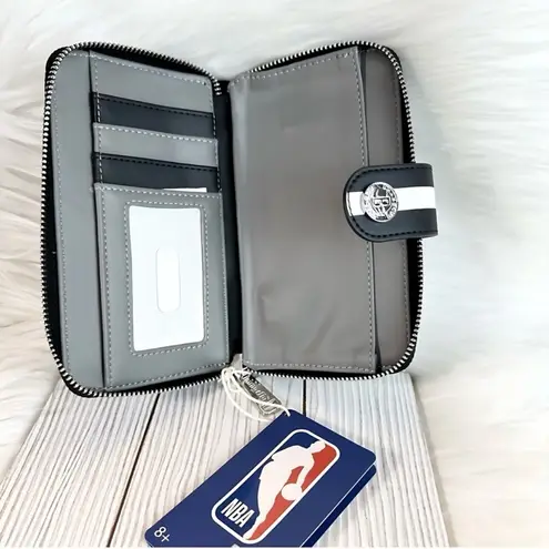 Lounge Fly NBA Brooklyn Nets Logo Zip Around Wallet NWTS