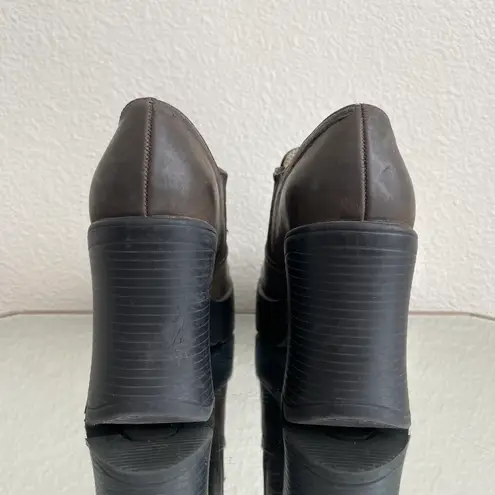 Lower East Side Vintage Y2K Brown Faux Leather Chunky Platform Heeled Ankle Boot