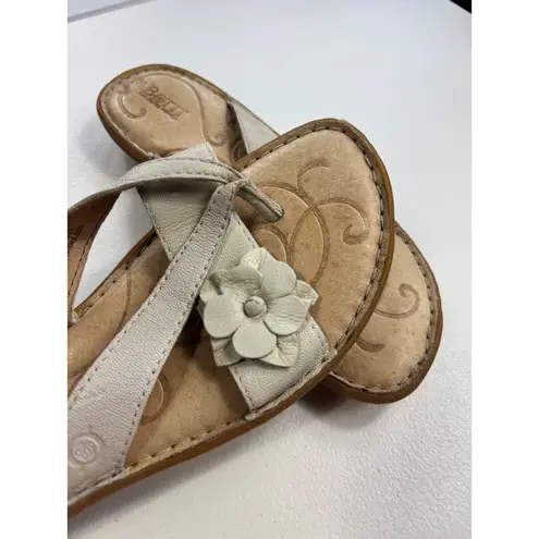 Born Women's Leather Flower Thong Sandals Slides Beige Size 9M Casual Comfort Tan