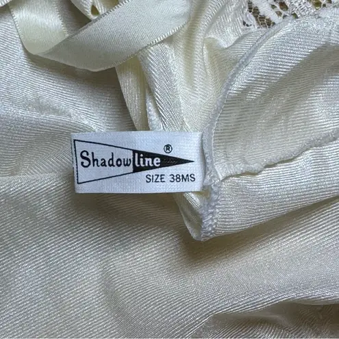 Shadowline Vintage 70s Elegant Ivory Lace Slip Nylon Dress 38MS Size undefined