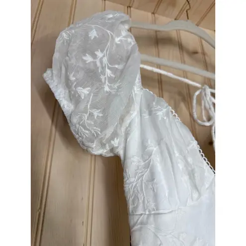 NWT Lulus Blossoming with Charm White Embroidered Tie