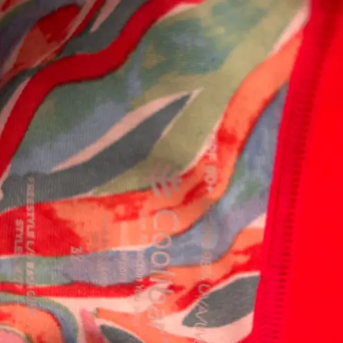 Coolibar Womens Rash Guard Size 3X Oversized Abstract Floral Colorful Swimwear Red