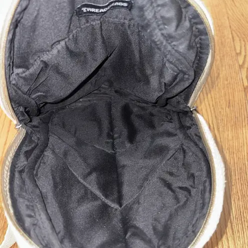 ThreadHeads Himalayan Hemp Messenger Backpack – 11″ x 15″ Tan