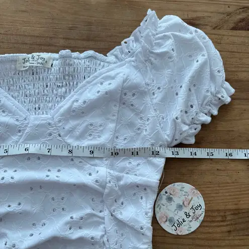 White Puff Sleeve Ruffled Blouse