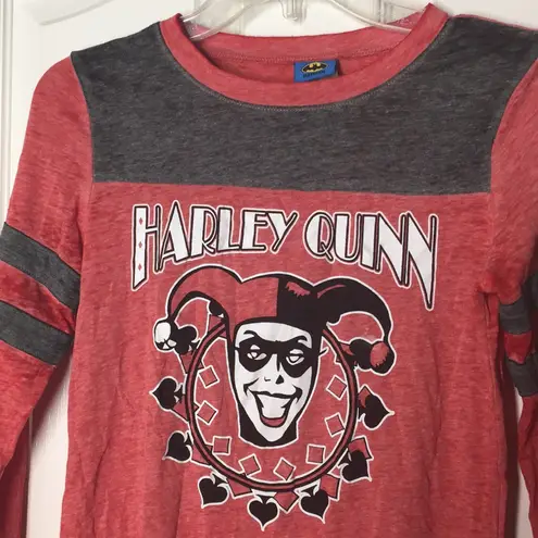 DC Comics FINAL MARKDOWN Juniors’  Harley Quinn LS Tee (XS) - Image 2