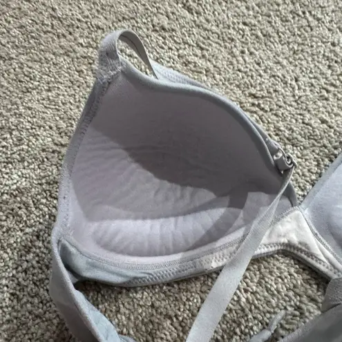 Warner’s Elements of Bliss Lift Bra Women's Size 34C Light Gray Wireless