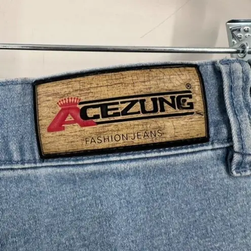 Acezung heavily embroidered boho straight leg hi rise jeans light wash size 10 Blue