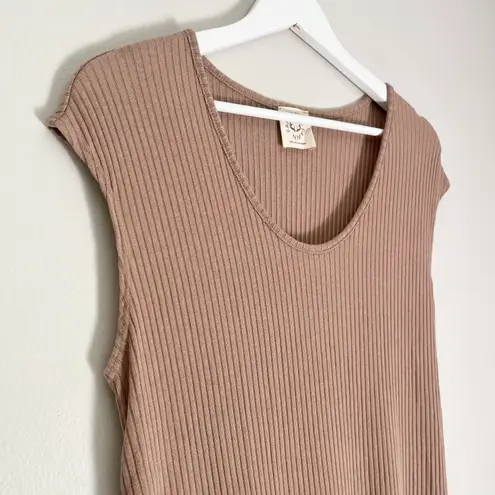 Fantastic Fawn NEW Women’s Ribbed Scoop Neck Midi Dress Light Brown Size Large
