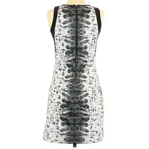 REED White Boa Scuba Mini Dress Size Medium Black