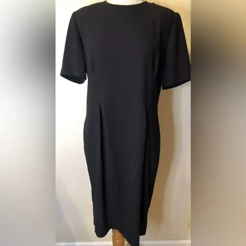 Leslie Fay Vintage • modest • • Shift Dress • Black • midi length