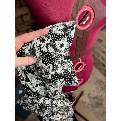 dress V neck peplum floral belt black white shoulder pads Surplice top Size M