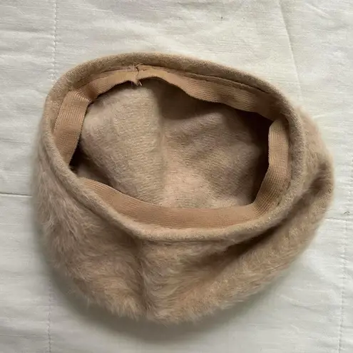 Vintage tan wool beret Cute pom Pom Pink