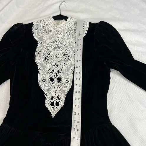 Jessica McClintock Vintage Bridal Black Velvet Lace Crochet Dress
