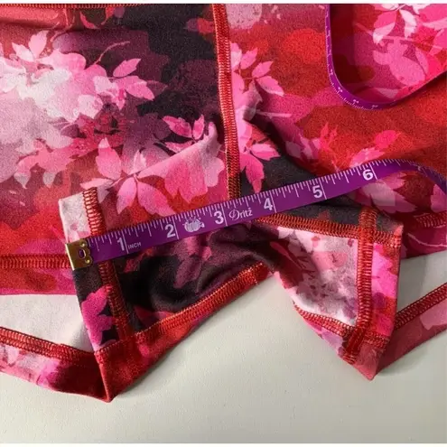 Fleo Rose Camo 3.25 short size small excellent condition Pink