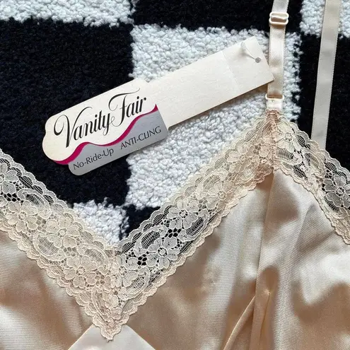 Vanity Fair NWT Vintage Slip Dress M