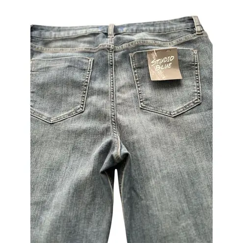 Women's studio blue Blue Bootcut Jeans Size M Mid Rise Classic Fit Denim