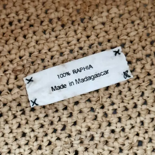 Annabel Ingall Australia Beige Tan Raffia Beach Shoulder Tote Capiz Shell Button White