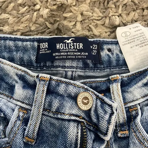 Hollister  jeans on great condition