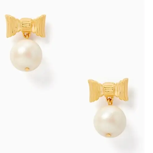 Kate Spade  Cream & Gold Pearl Earrings.