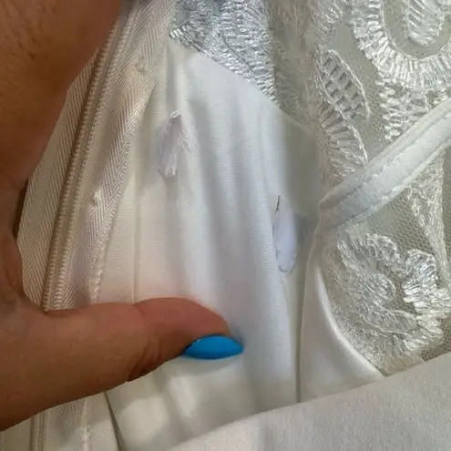 Lulus Forever a Fairytale White Lace Sleeveless Maxi Dress – Approx Size XL