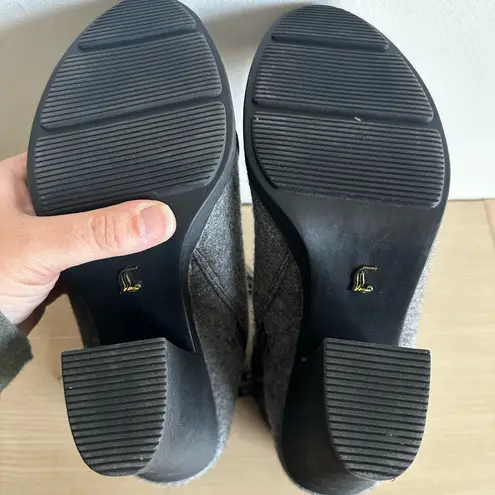 Juicy Couture  Jessi Grey Boots Women's size 9.5 Lace-up side zipper black bootie