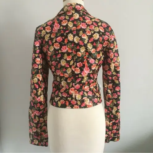 Xhilaration  Women's Floral Blazer Jacket - Size: Junior Medium/ Adult Small