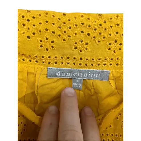 Daniel Rainn Women's Eyelet Babydoll Top Honey Size small