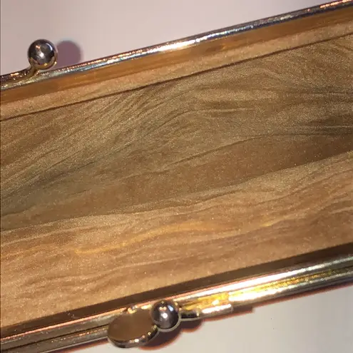 Vintage Leather Gold Tone Embossed Red Gilt Kiss Lock Clutch Purse