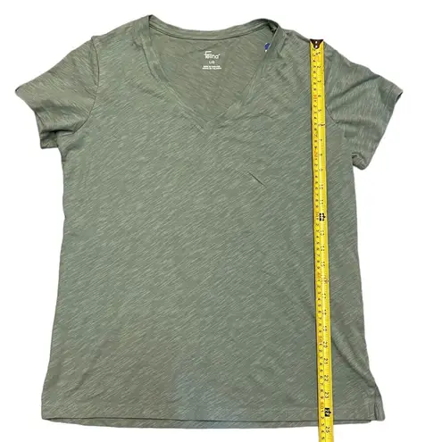 Felina  Heathered Green V Neck Short Sleeve Shirt Size Large