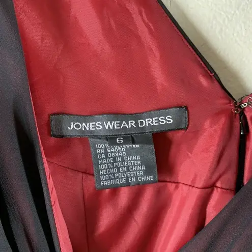 Jones Wear Black and Red Chiffon Gathered Beaded Evening Cocktail Dress Size 6