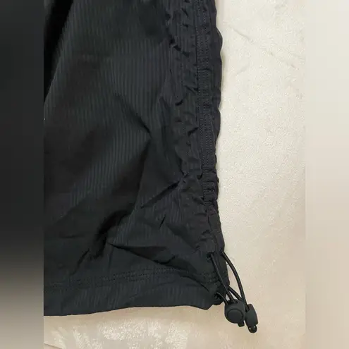 Lululemon NWT  Dance Studio Relax Fit MR Cargo Pants In Black Size M