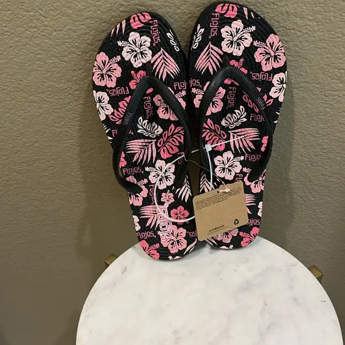 Flojos Women's Black and Pink Floral Flip Flops Size 10