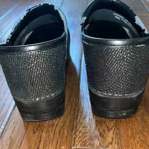 Dansko Holographic Clog Mules Women’s Size 39 Nursing Rainbow Sparkles Tech