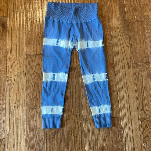 Phat Buddha cook st blue tie dye leggings size xs/s