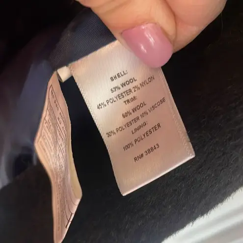 T Tahari wool blend black funnel neck snap closure peacoat 8