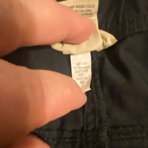 Women's Duluth Trading Company Black Dry on the Fly 10" Shorts Size 18