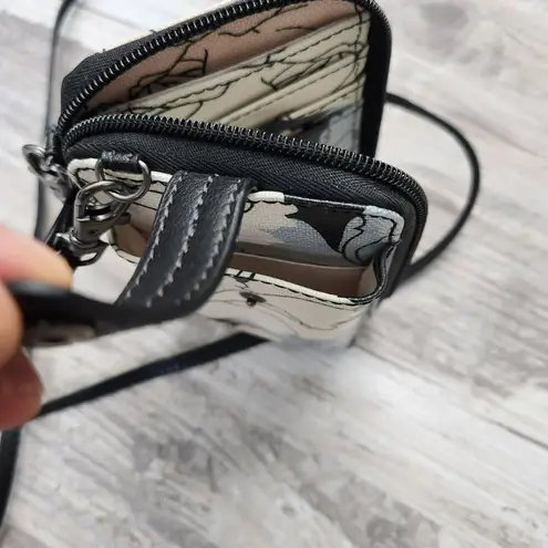 Sakroots Duo Wristlet & Crossbody Travel Bag Smartphone Artist Circle Peony