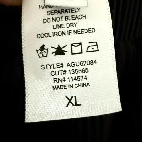 Ro & De Nordstrom Accordion Pleated Cropped Wide Leg in Black - Size XL