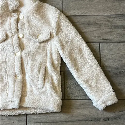 Trendy White Sherpa Jacket