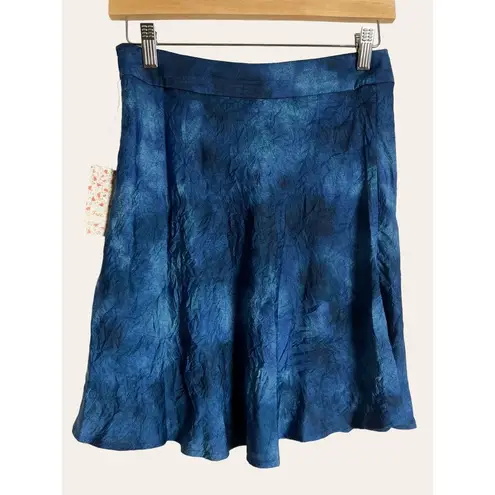 Free People  Martine Blue Tie-Dye Print A-Line Crinkled Mini Skirt Size 4