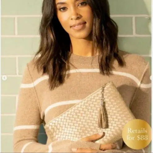 NWT Virginia Wolf Mimi Woven Faux Leather Clutch Gold Neutral Minimalist Tan