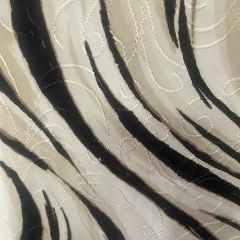 JM Collection Black and White Relaxed Short Sleeve Blouse