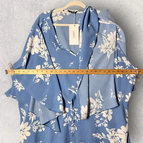 New BloomChic Floral Tunic Top Women 28 Plus Size Blue White Flowy Sleeve V