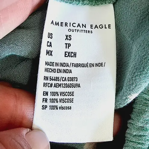 American Eagle   Green Floral Smocked High Waisted Everyday Soft Shorts Size XS