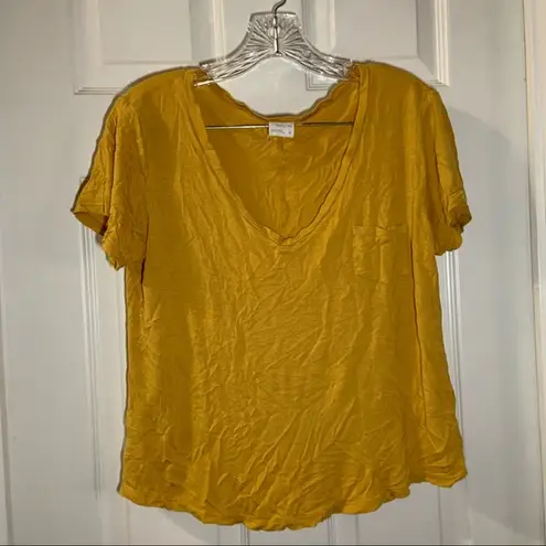 Full Tilt Essentials by  Mustard Yellow V Neck Short Sleeve Tee XL