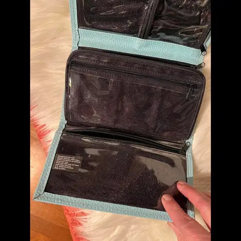 Stylish Light Blue Wallet with Ring Closure