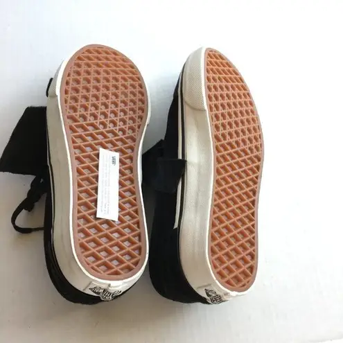 Vans RARE NEW  OLD SKOOL SKATE SNEAKERS WITH FUR‎