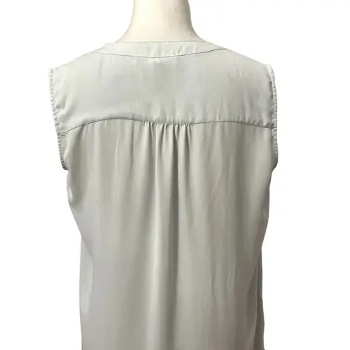 BCBGMAXAZRIA  Womens Blouse Solid Gray Sleeveless Button Front Tuck Pleated S