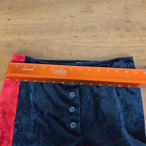 Vintage Bevero New York Red Arrow on Navy Velvet Flared Pants. Blue Size 28